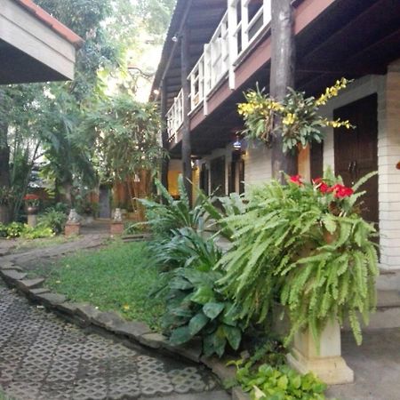 Smile House Guesthouse Чіангмай Екстер'єр фото